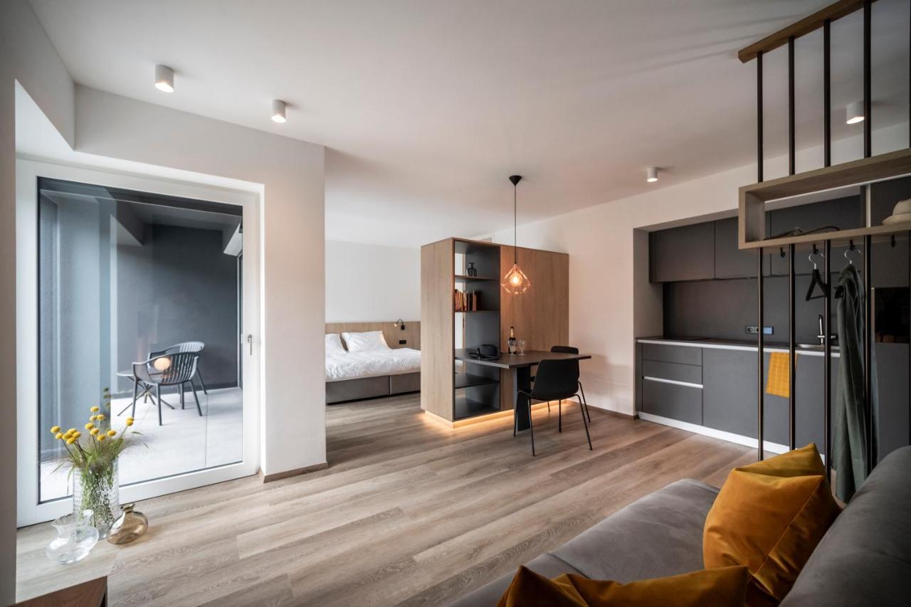 Sambucus Apartments -Premium Apartments For You And Your Dog Lana Exteriör bild